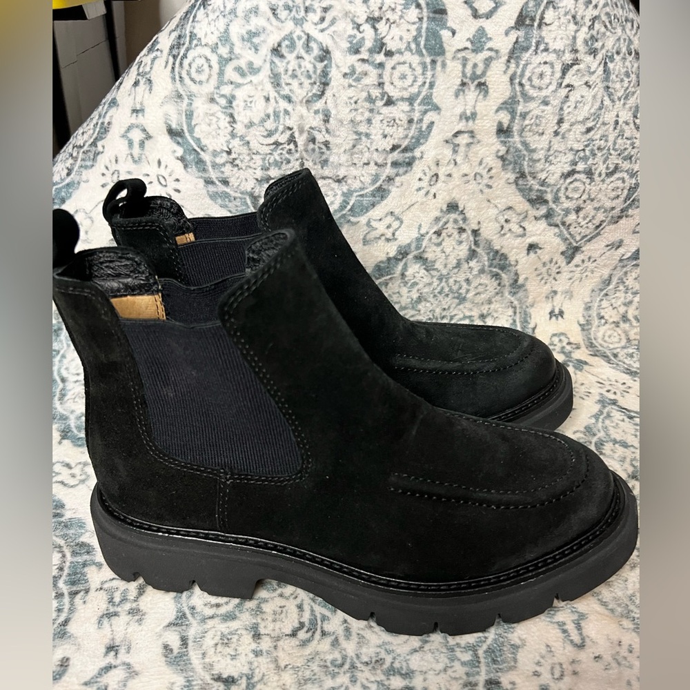Sofft waterproof booties